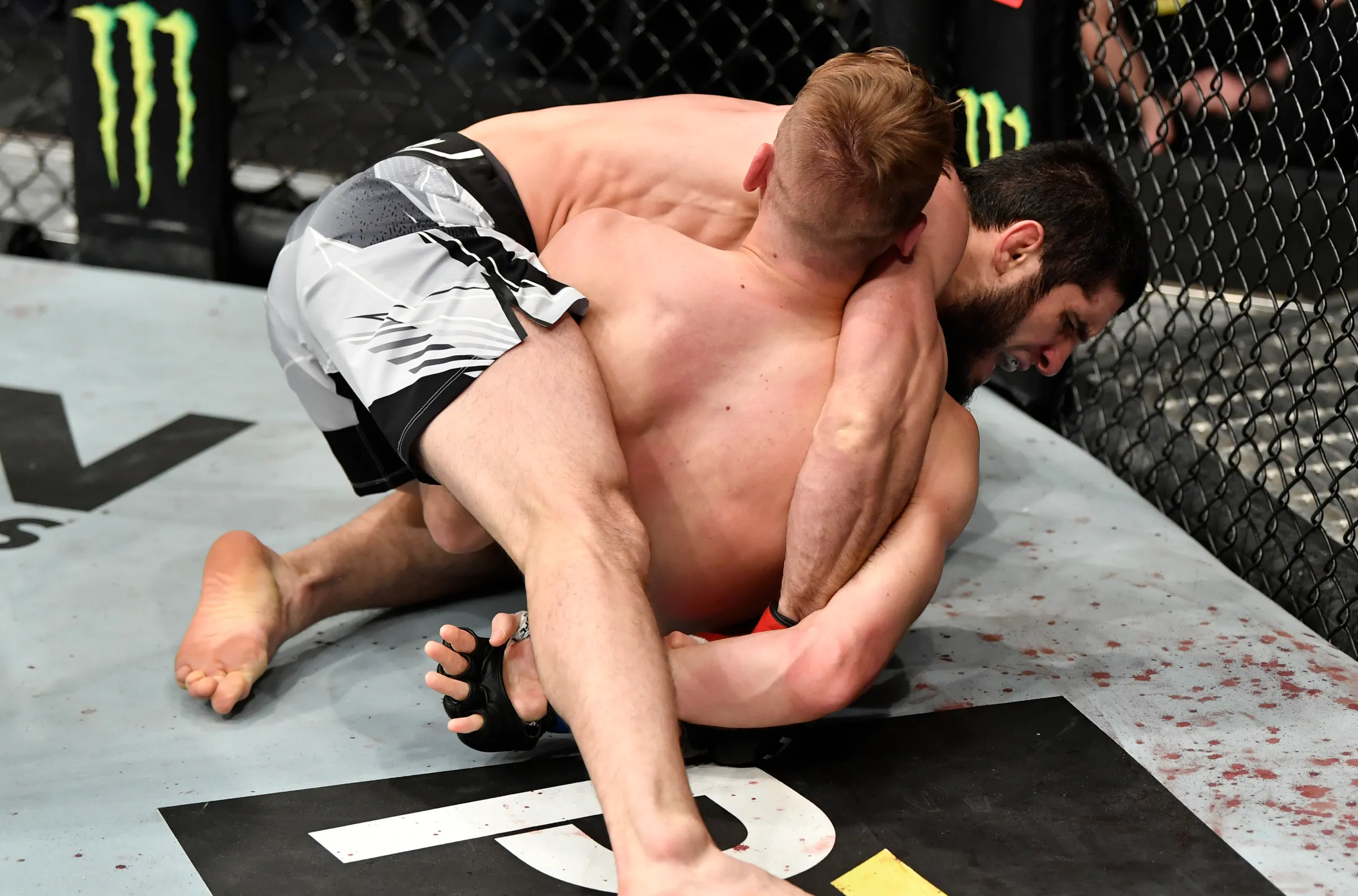 Master the Kimura lock: The ultimate guide to MMA's most versatile shoulder submission. Learn the history, mechanics, and legendary UFC finishes.